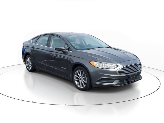 Used 2017 Ford Fusion S FWD image 2