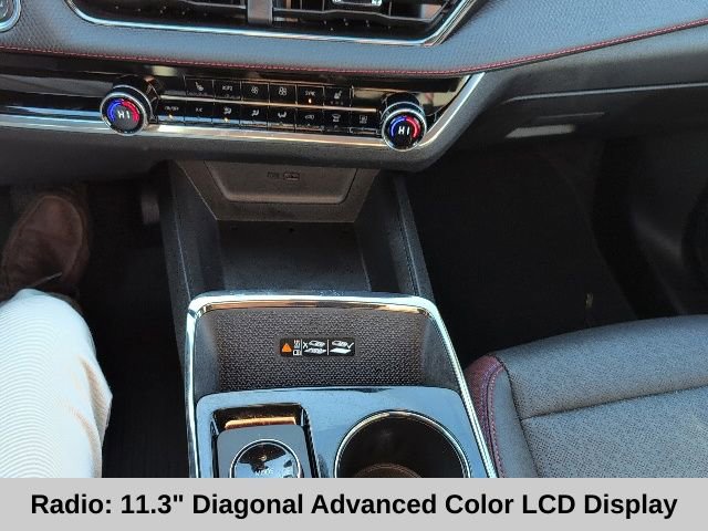 Used 2025 Chevrolet Equinox RS image 6