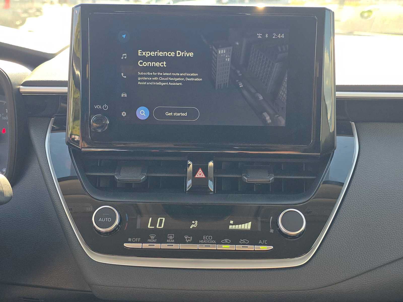 Certified 2025 Toyota Corolla LE FWD image 25
