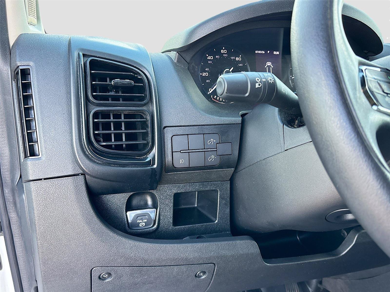Used 2025 RAM ProMaster 2500 w/ Convenience Group FWD image 10