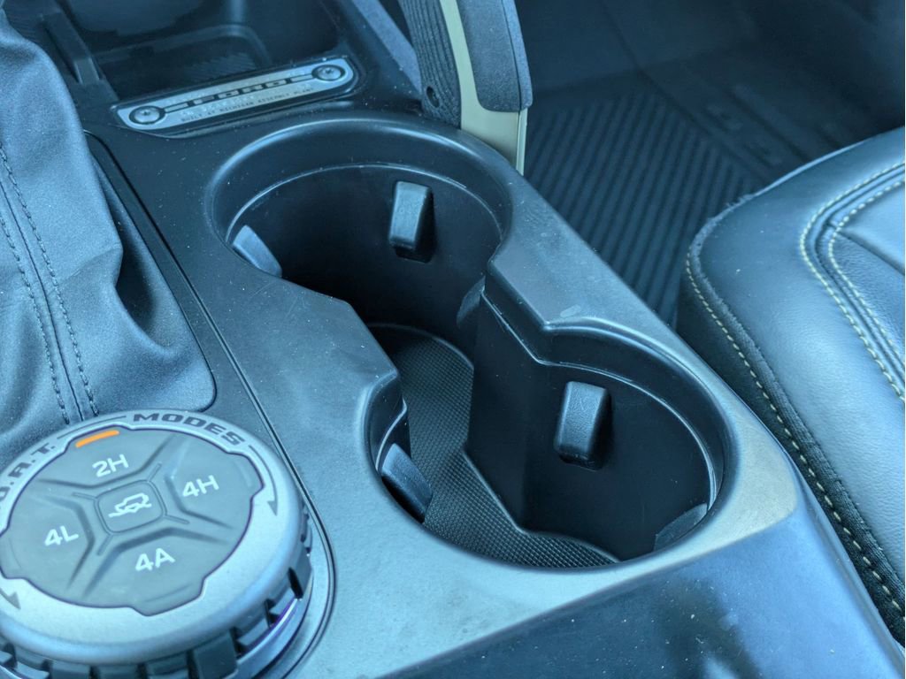 Certified 2025 Ford Bronco Badlands image 16