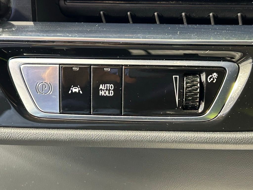 Used 2023 Cadillac Lyriq AWD image 31