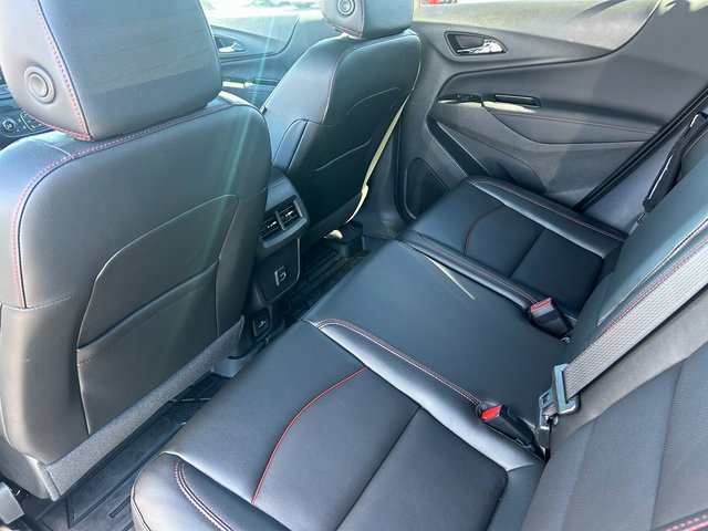 Used 2024 Chevrolet Equinox RS w/ RS Leather Package image 31