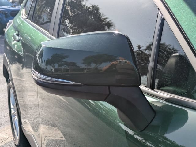Used 2023 Toyota Corolla Cross LE w/ Moonroof Package FWD image 10