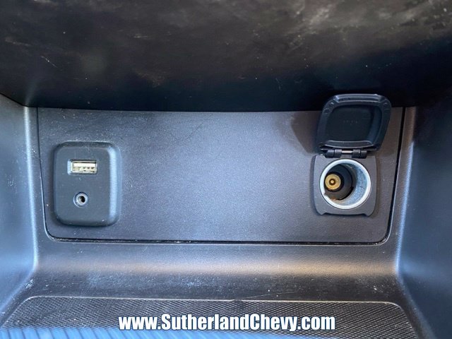 Used 2017 Chevrolet Colorado Z71 AWD/4WD image 36