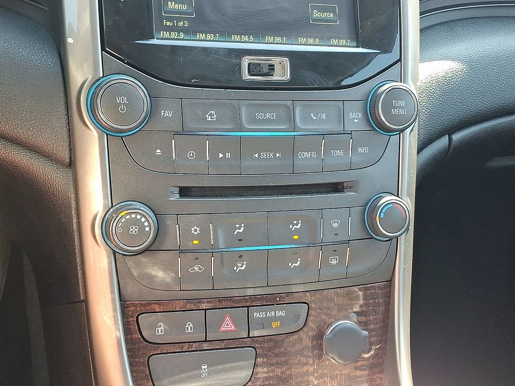 Used 2013 Chevrolet Malibu LT FWD image 16