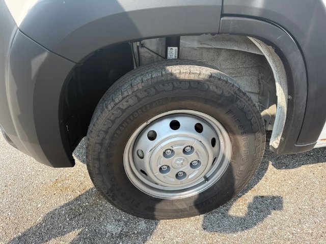 Used 2025 RAM ProMaster 2500 w/ Convenience Group FWD image 5