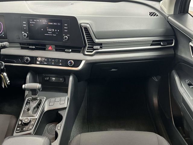 Used 2024 Kia Sportage LX image 20