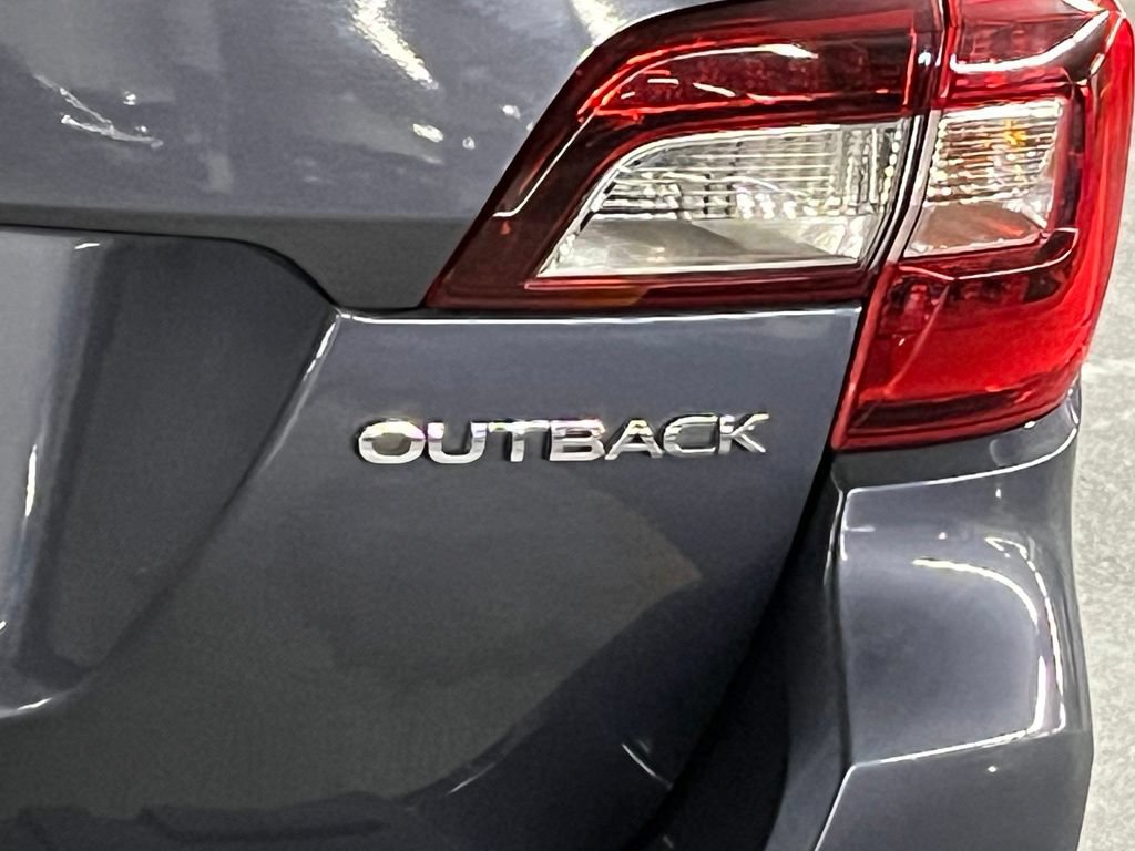 Used 2017 Subaru Outback 2.5i Limited AWD/4WD image 34