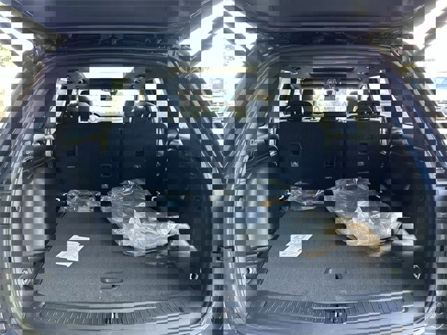 New 2025 Jeep Grand Cherokee Limited image 17