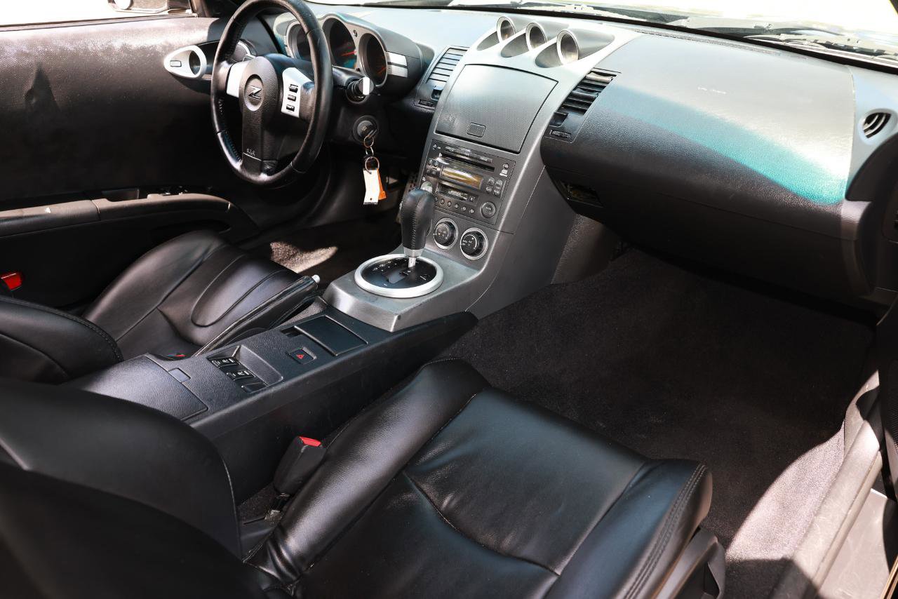 Used 2003 Nissan 350Z Touring RWD image 10