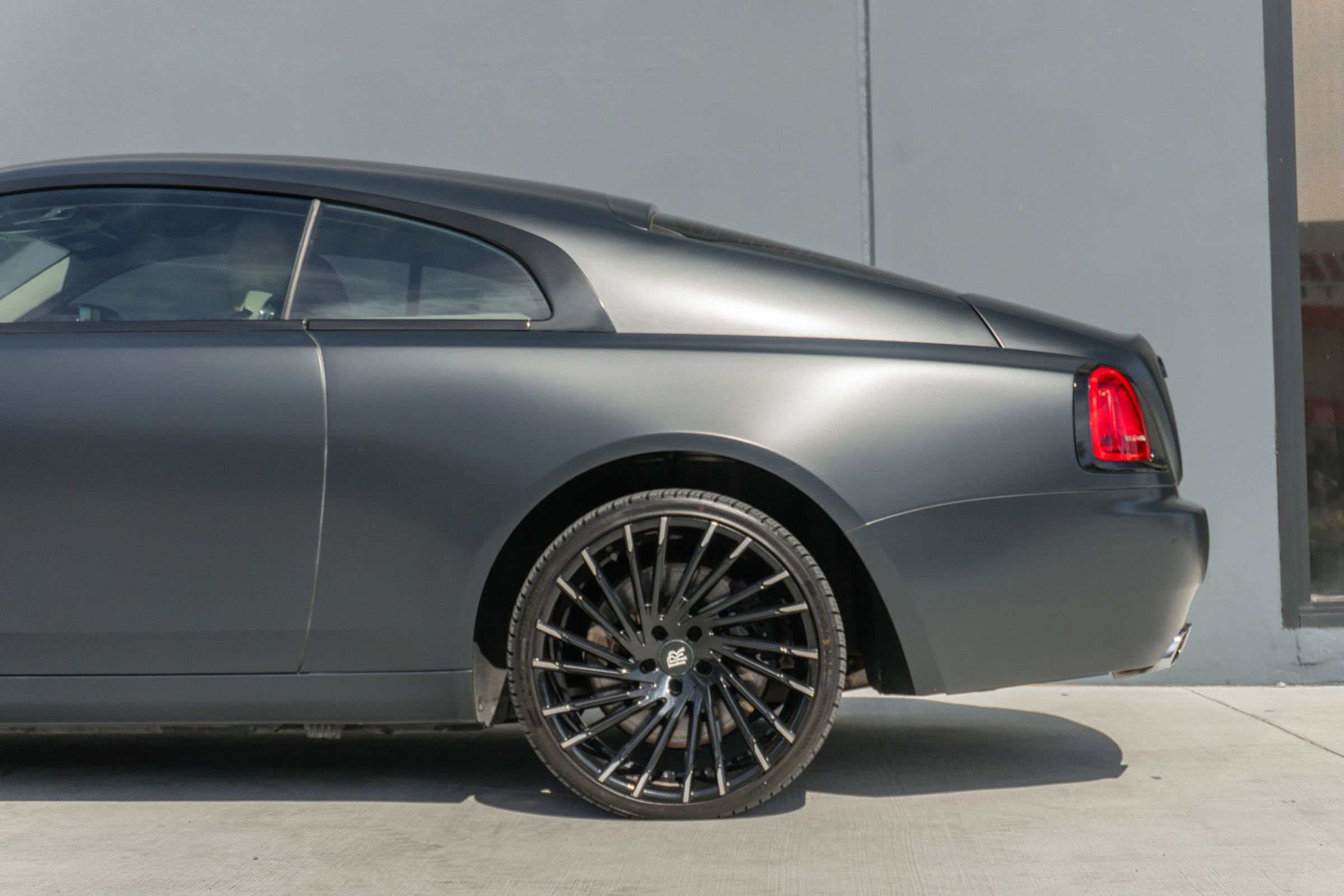 Used 2016 Rolls-Royce Wraith image 20