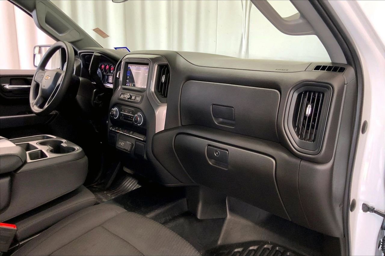 Used 2024 Chevrolet Silverado 1500 W/T AWD/4WD image 28