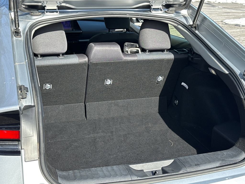 Used 2024 Toyota Prius LE image 14