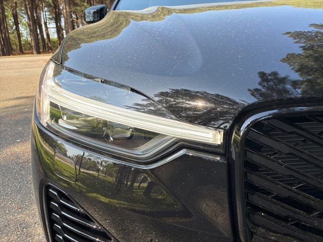 New 2026 Volvo XC60 T8 Plus w/ Protection Package Premier AWD/4WD image 10