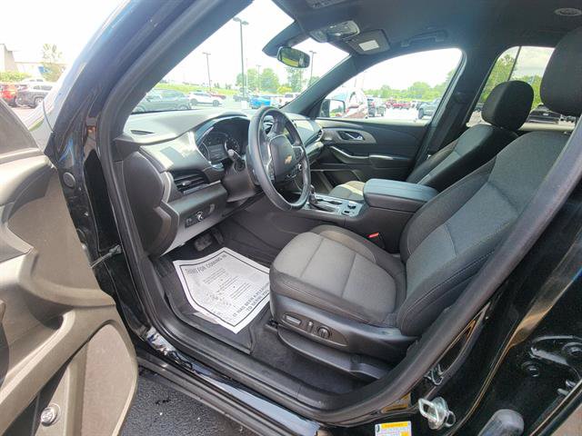 Used 2023 Chevrolet Traverse LT FWD image 18