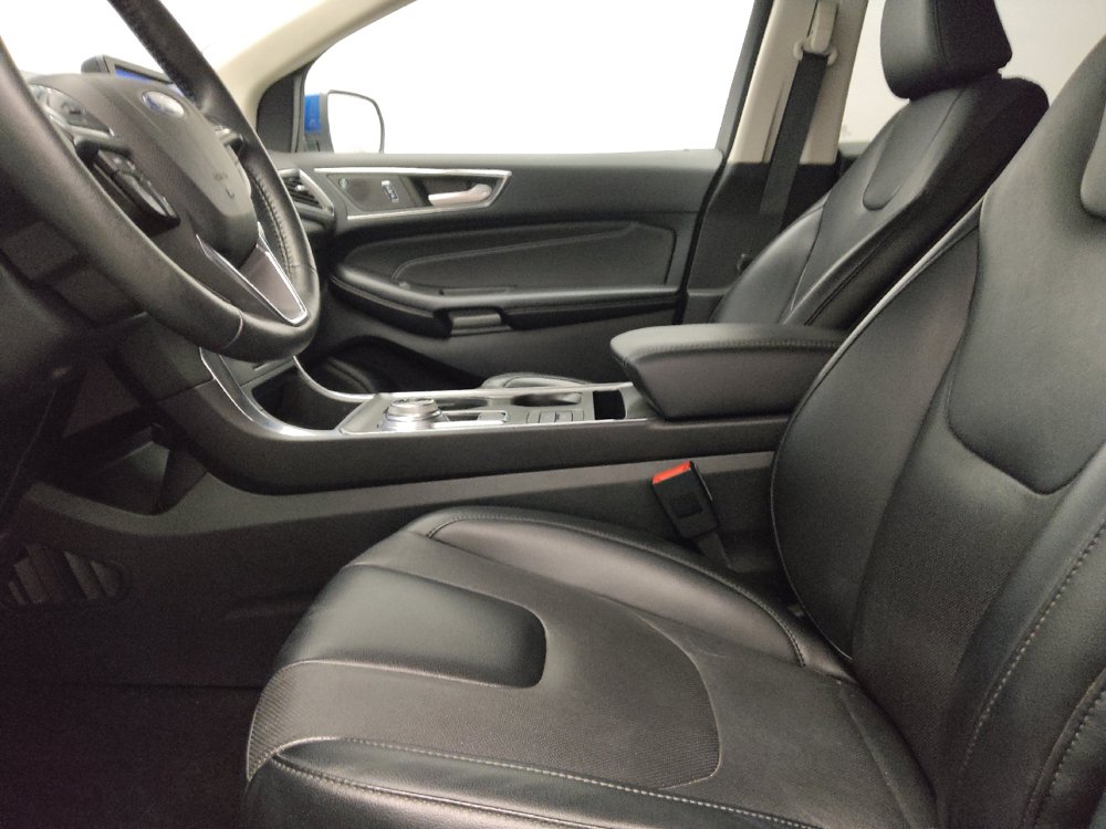 Used 2022 Ford Edge Titanium w/ Equipment Group 301A AWD/4WD image 17