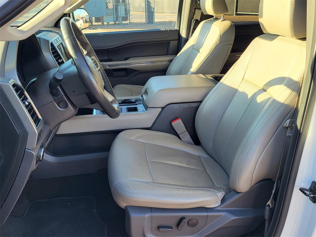 Used 2021 Ford Expedition XLT image 17