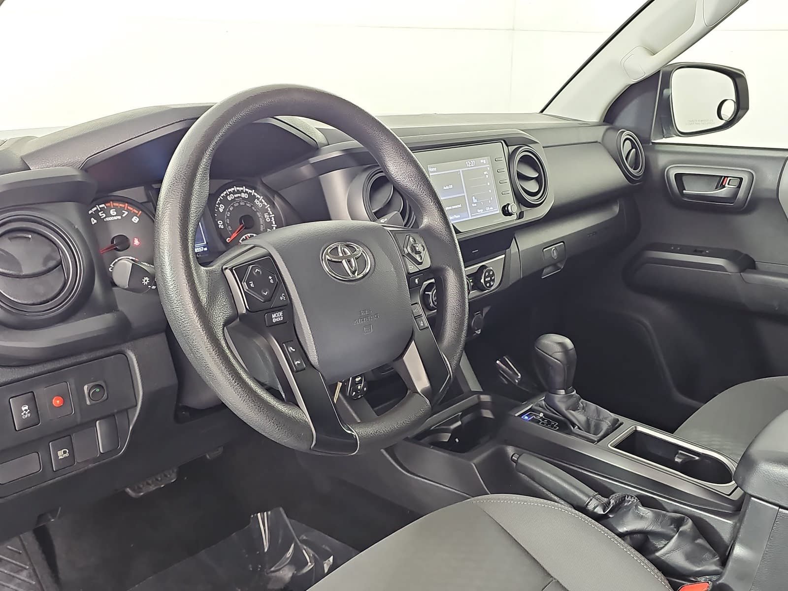Used 2023 Toyota Tacoma SR RWD image 13