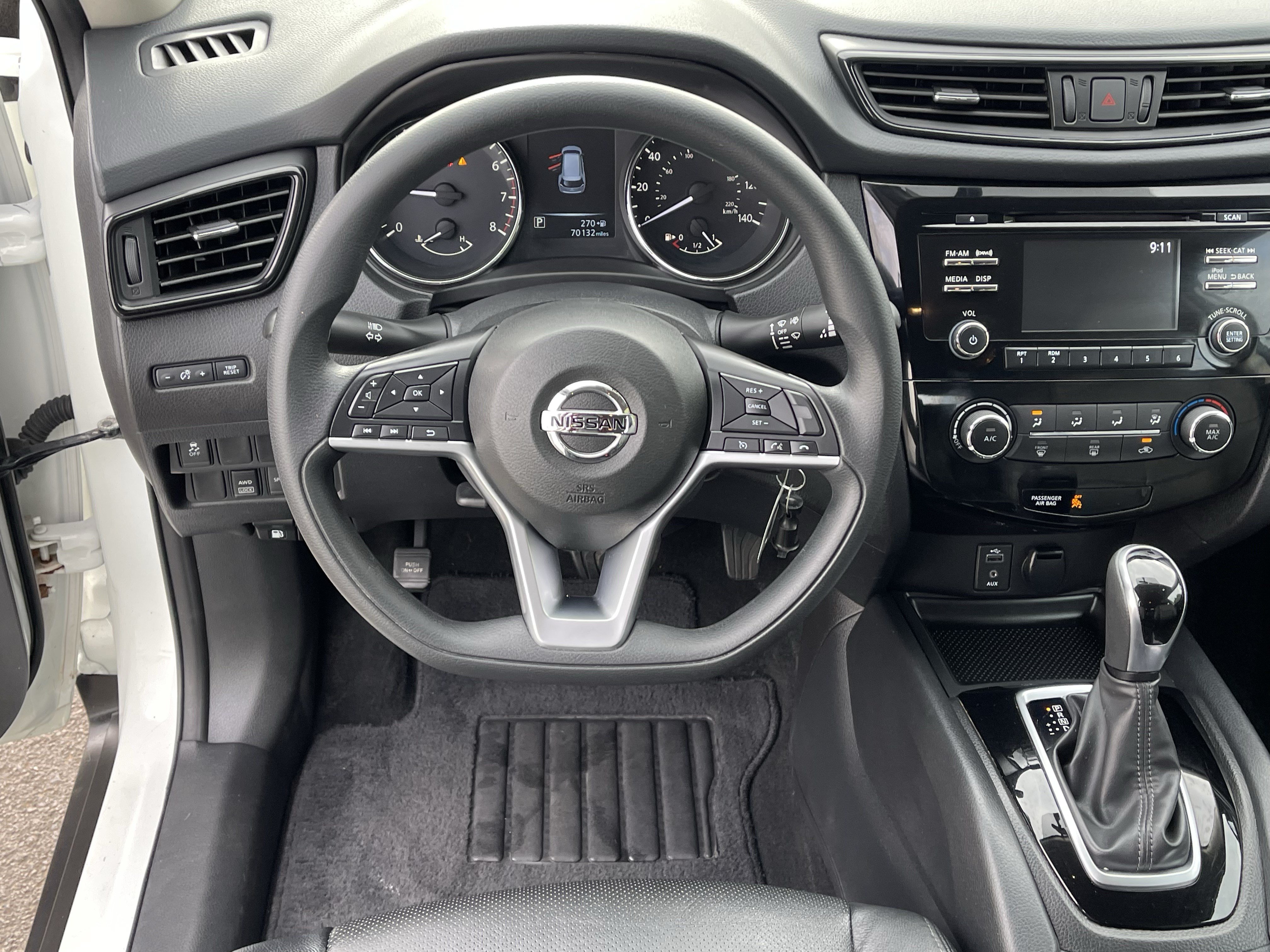 Used 2017 Nissan Rogue S AWD/4WD image 12
