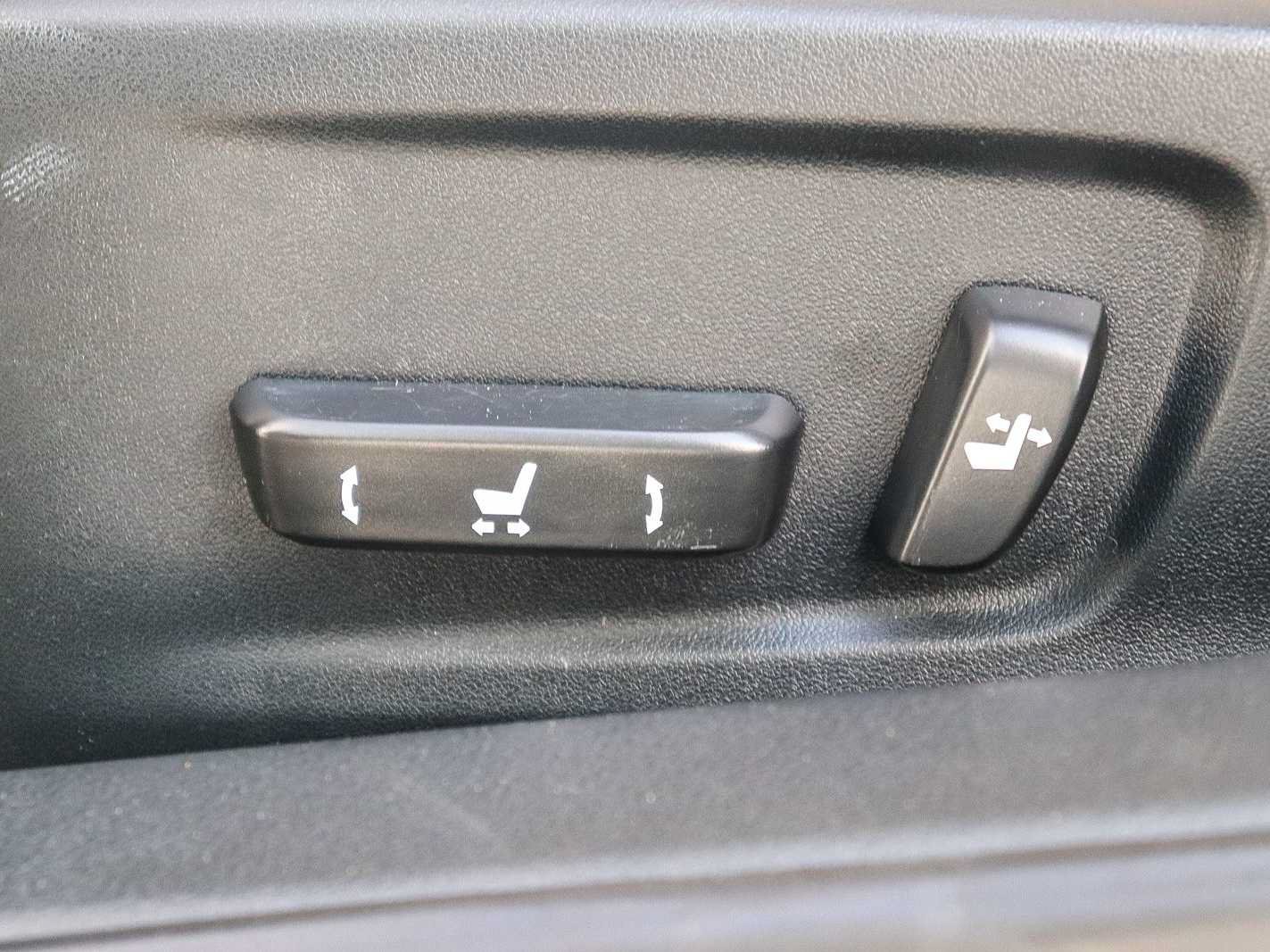 Used 2018 Lexus IS 300 RWD image 21