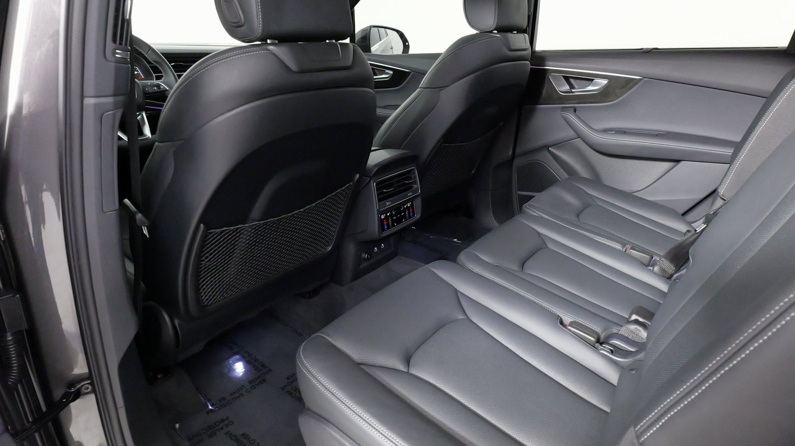 Used 2025 Audi Q7 3.0T Prestige w/ Prestige Package image 36