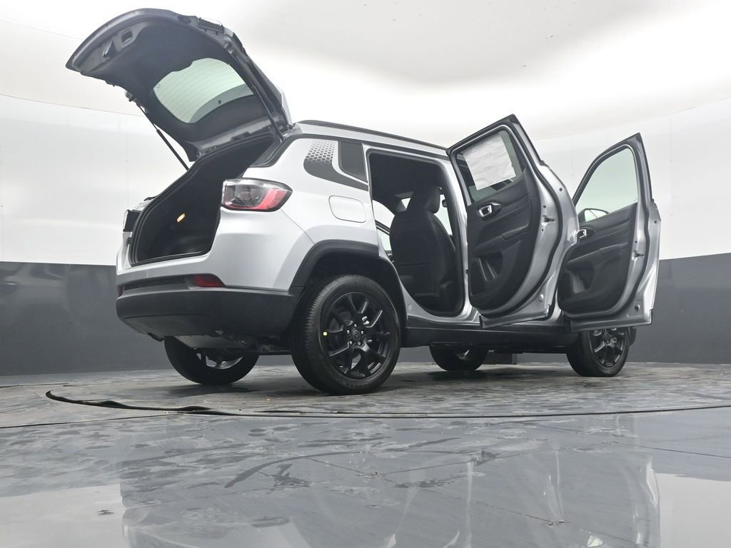 New 2026 Jeep Compass Latitude AWD/4WD image 52