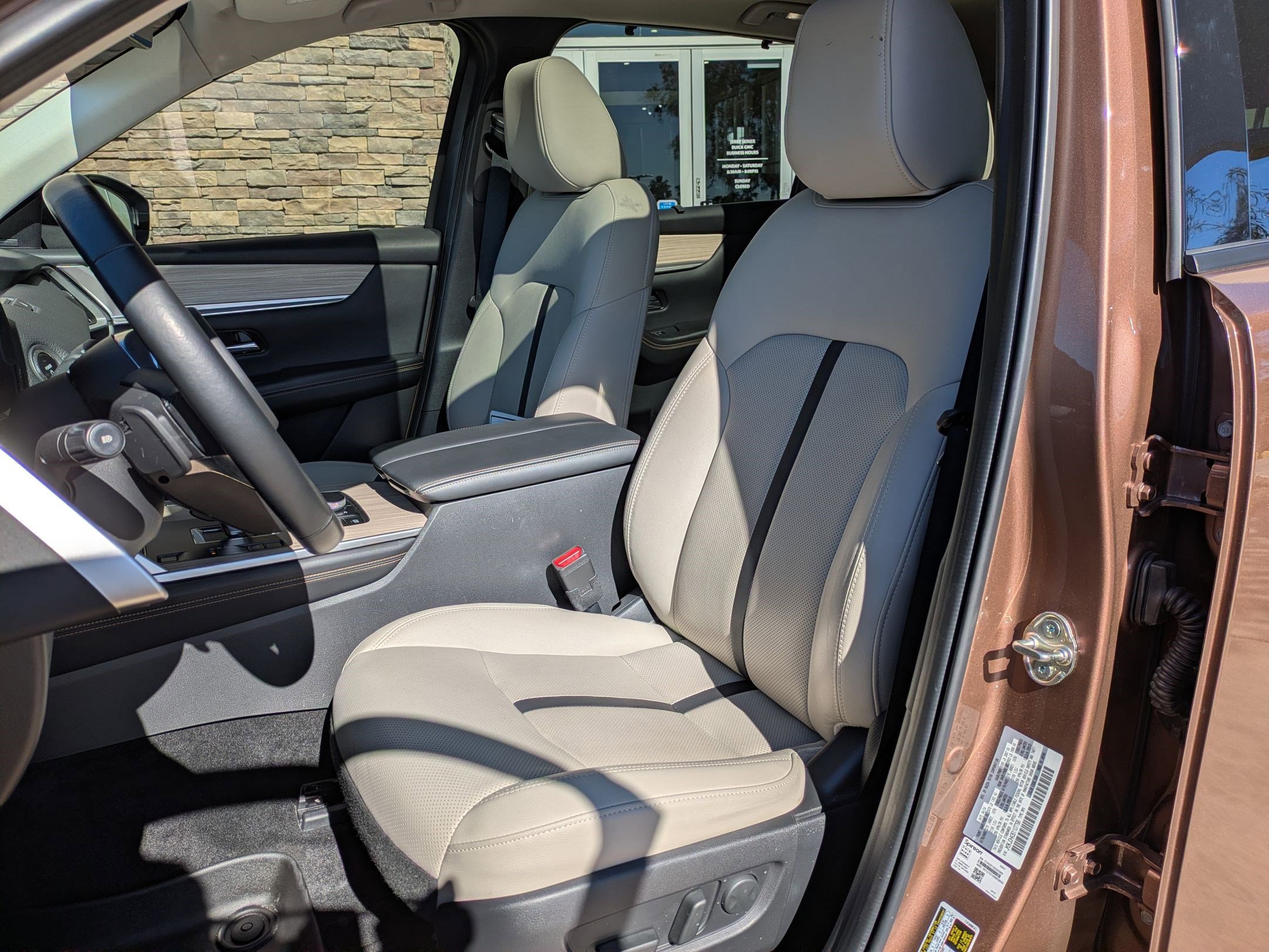 Used 2025 MAZDA CX-70 Plug-In Hybrid w/ Premium Pkg AWD/4WD image 26