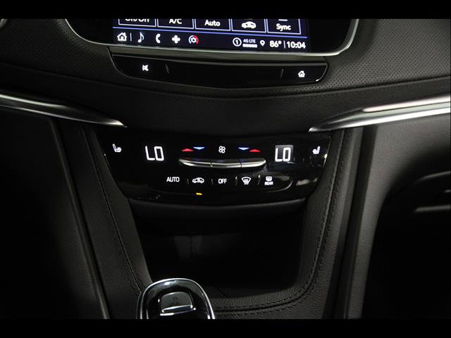 Used 2025 Cadillac XT5 Luxury w/ LPO, Floor Liner Package AWD/4WD image 14