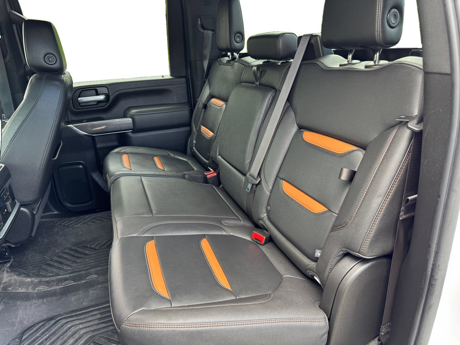 Used 2023 GMC Sierra 2500 AT4 AWD/4WD image 8