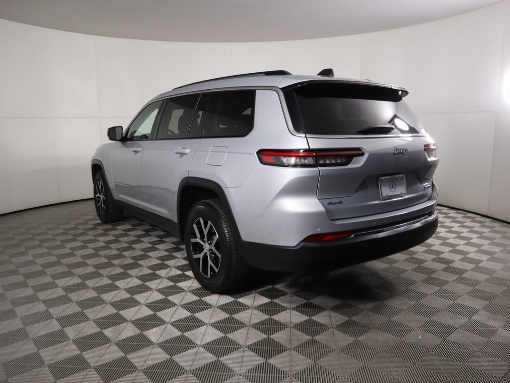 Used 2024 Jeep Grand Cherokee L Limited image 7