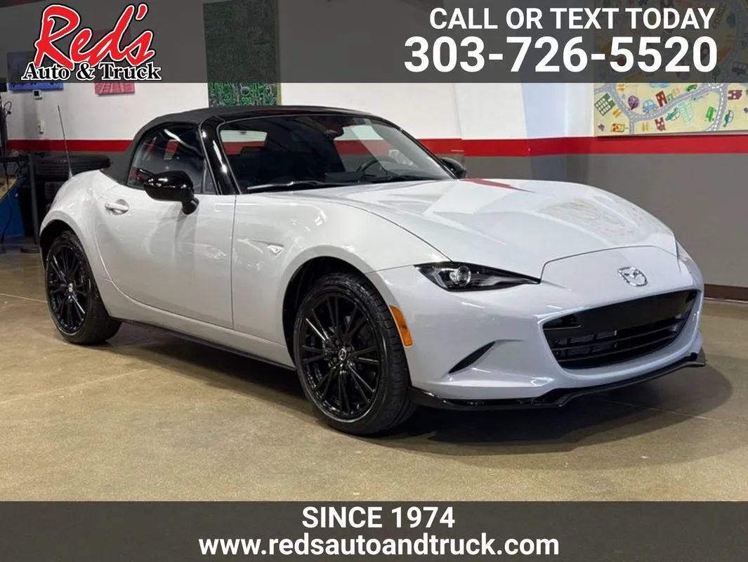 Used 2026 MAZDA MX-5 Miata Club w/ Interior Package RWD image 1