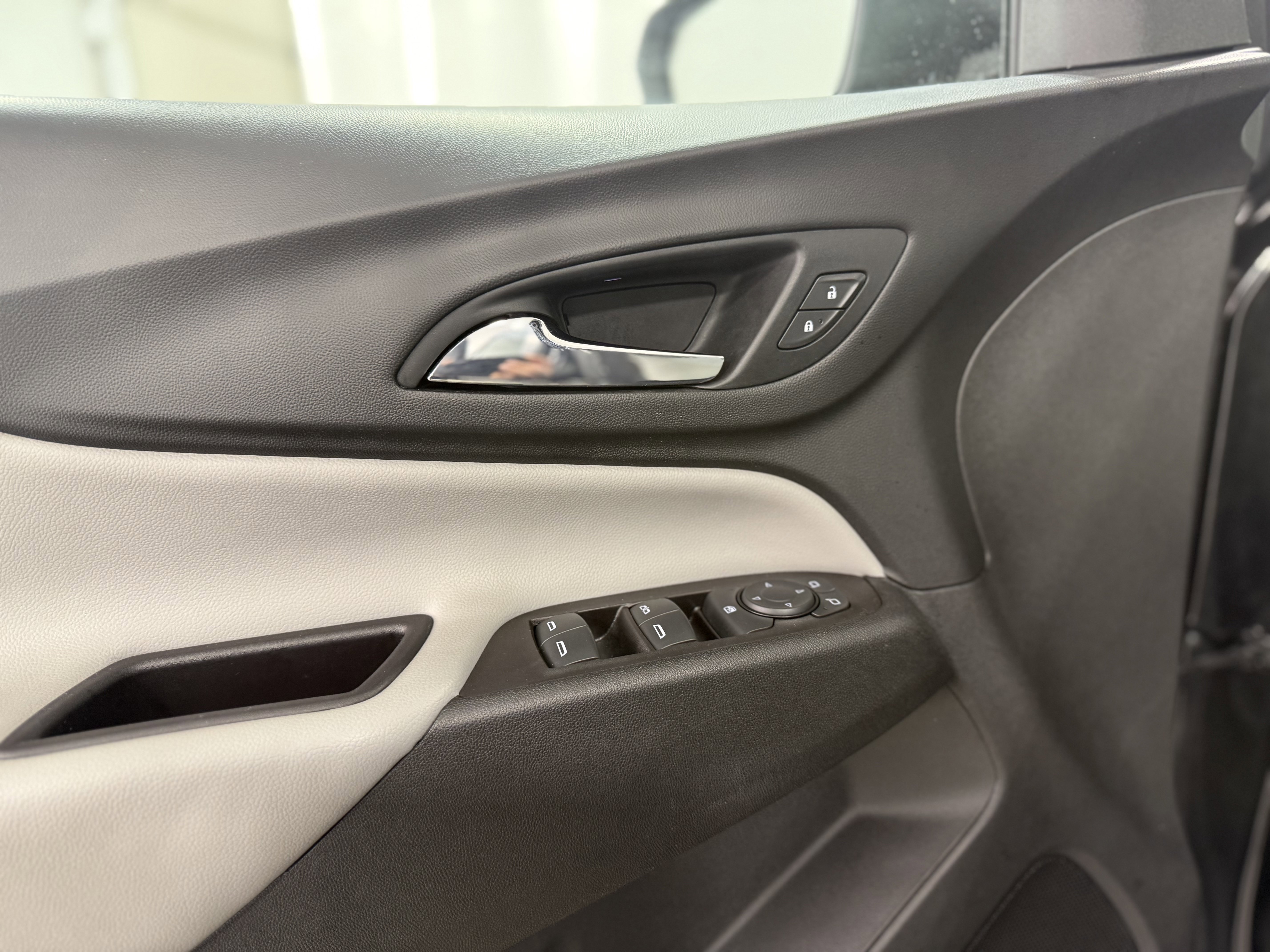 Certified 2021 Chevrolet Equinox LS image 13