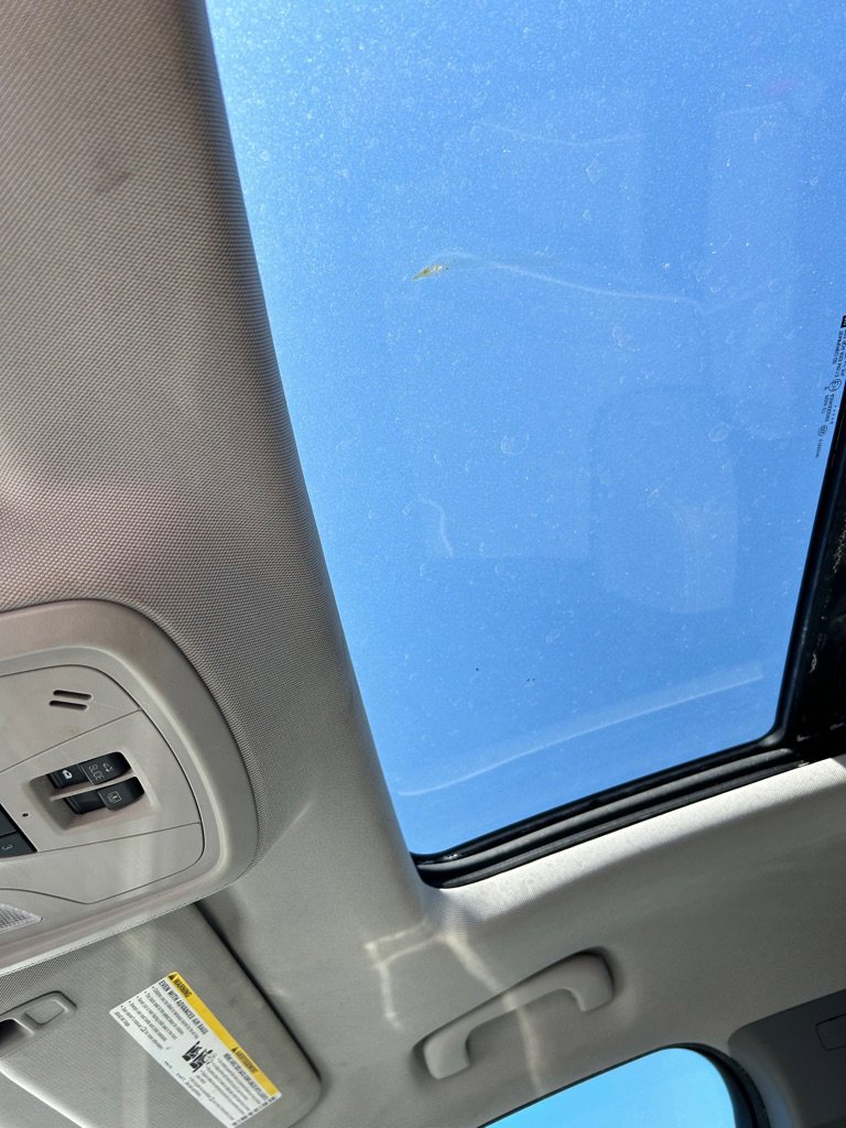 Used 2015 Chevrolet Impala LT w/ Convenience Package image 14