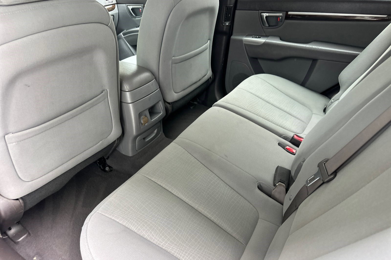 Used 2011 Hyundai Santa Fe GLS FWD image 25