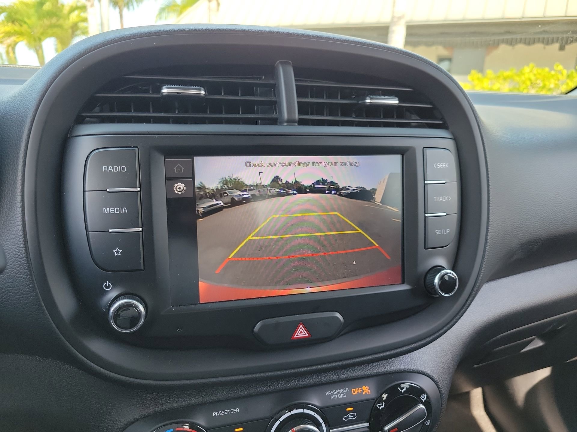 Used 2023 Kia Soul LX w/ LX Technology Package FWD image 22