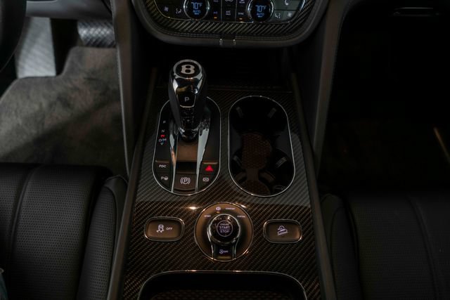 Used 2022 Bentley Bentayga AWD/4WD image 24