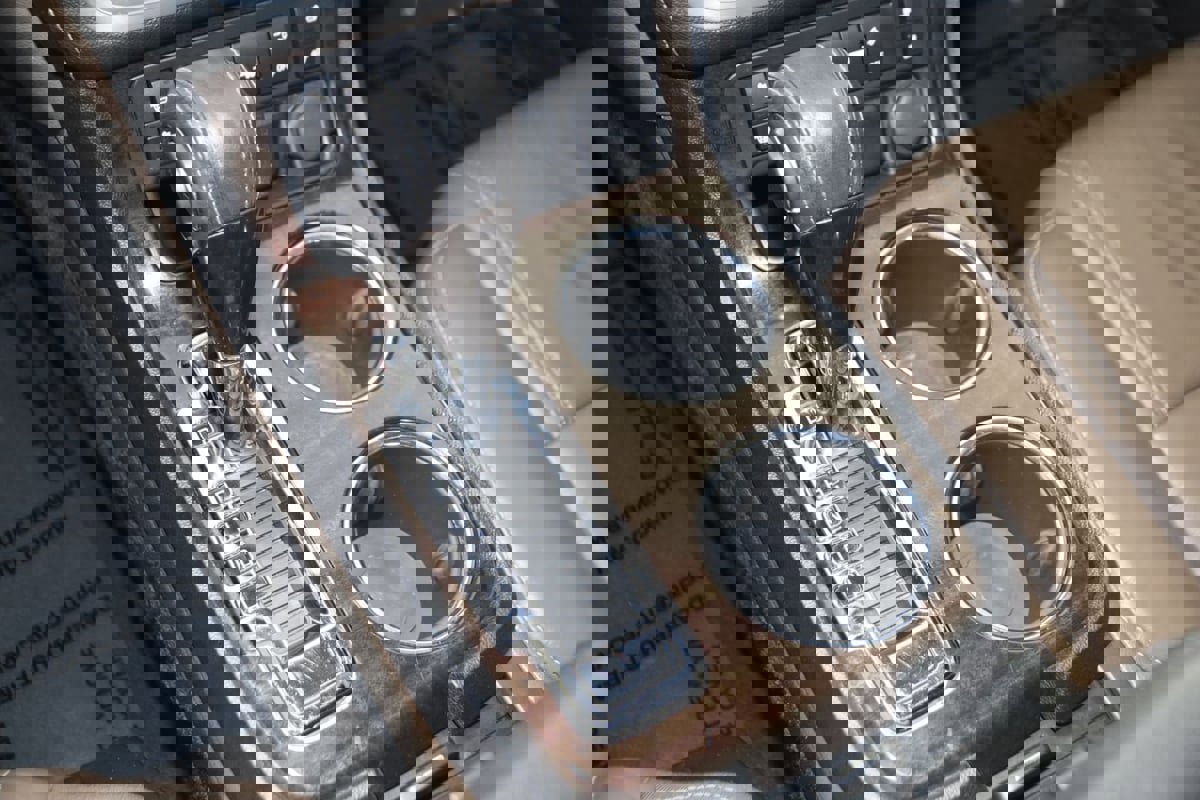 Used 2016 GMC Acadia SLT w/ Open Road Package image 7