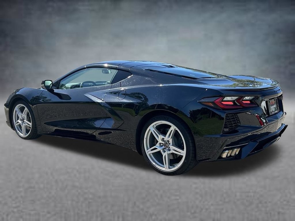 Used 2025 Chevrolet Corvette Stingray Premium Cpe w/ 3LT RWD image 3