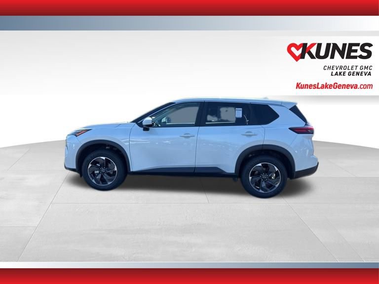 Used 2024 Nissan Rogue SV image 11