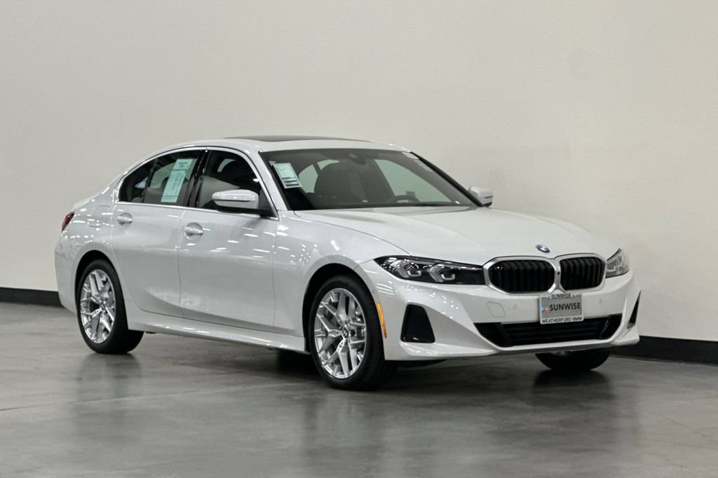 Used 2025 BMW 330i xDrive Sedan w/ Premium Package AWD/4WD image 2
