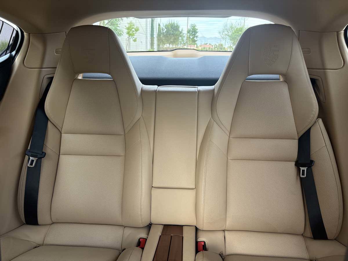 Used 2016 Porsche Panamera 4 Edition image 29