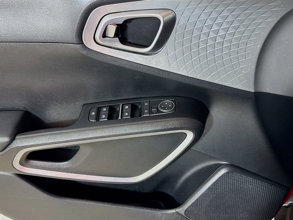 Used 2024 Kia Soul LX w/ Option Group 015 image 15