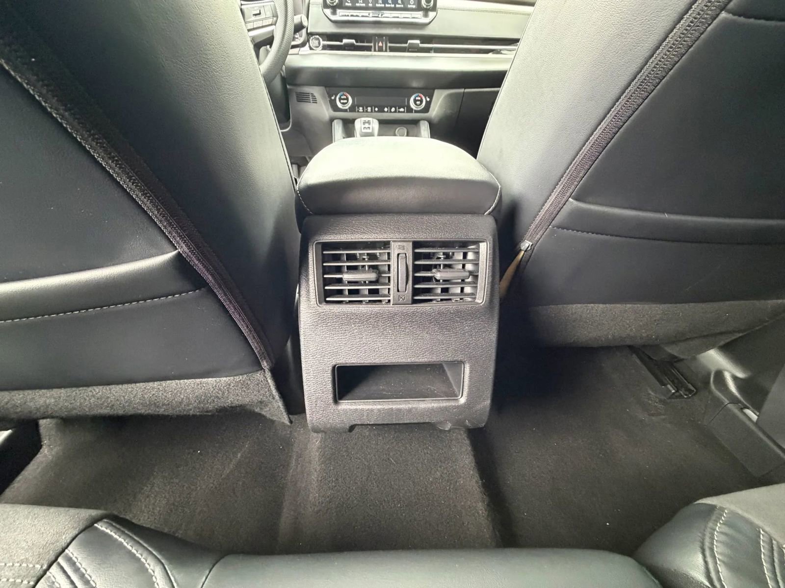 Used 2023 Mitsubishi Outlander ES image 29