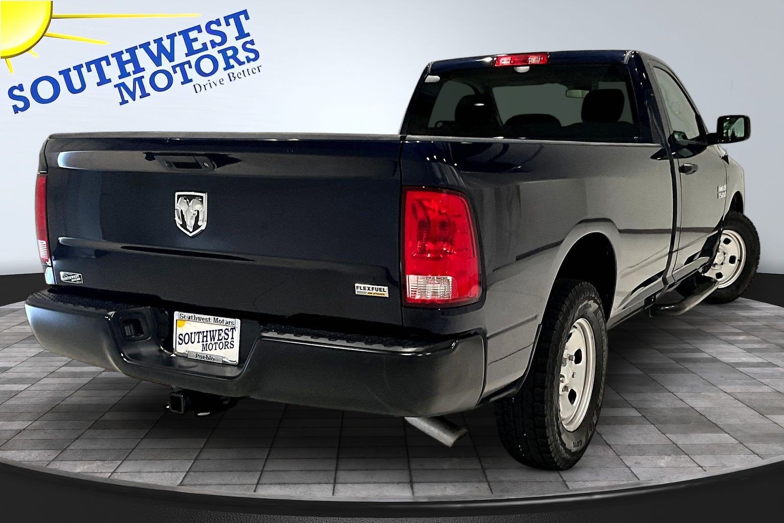 Used 2018 RAM 1500 Express RWD image 7