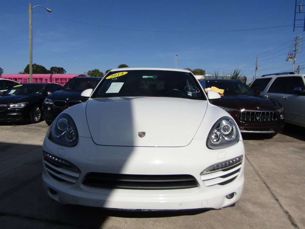 Used 2014 Porsche Cayenne AWD/4WD image 2