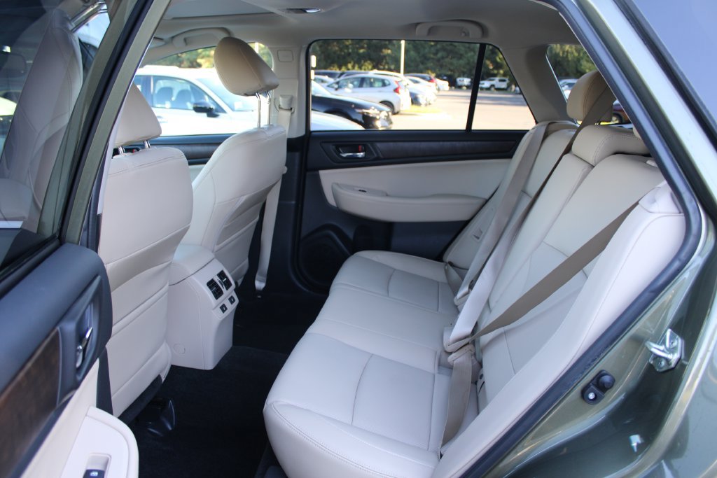 Used 2015 Subaru Outback 2.5i Limited AWD/4WD image 12