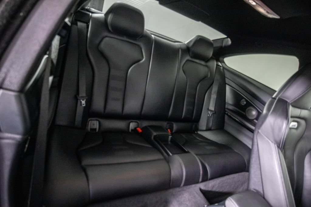 Used 2015 BMW M4 Coupe RWD image 13
