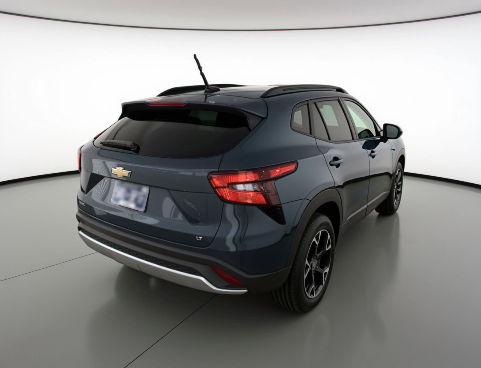 Used 2025 Chevrolet Trax LT image 9