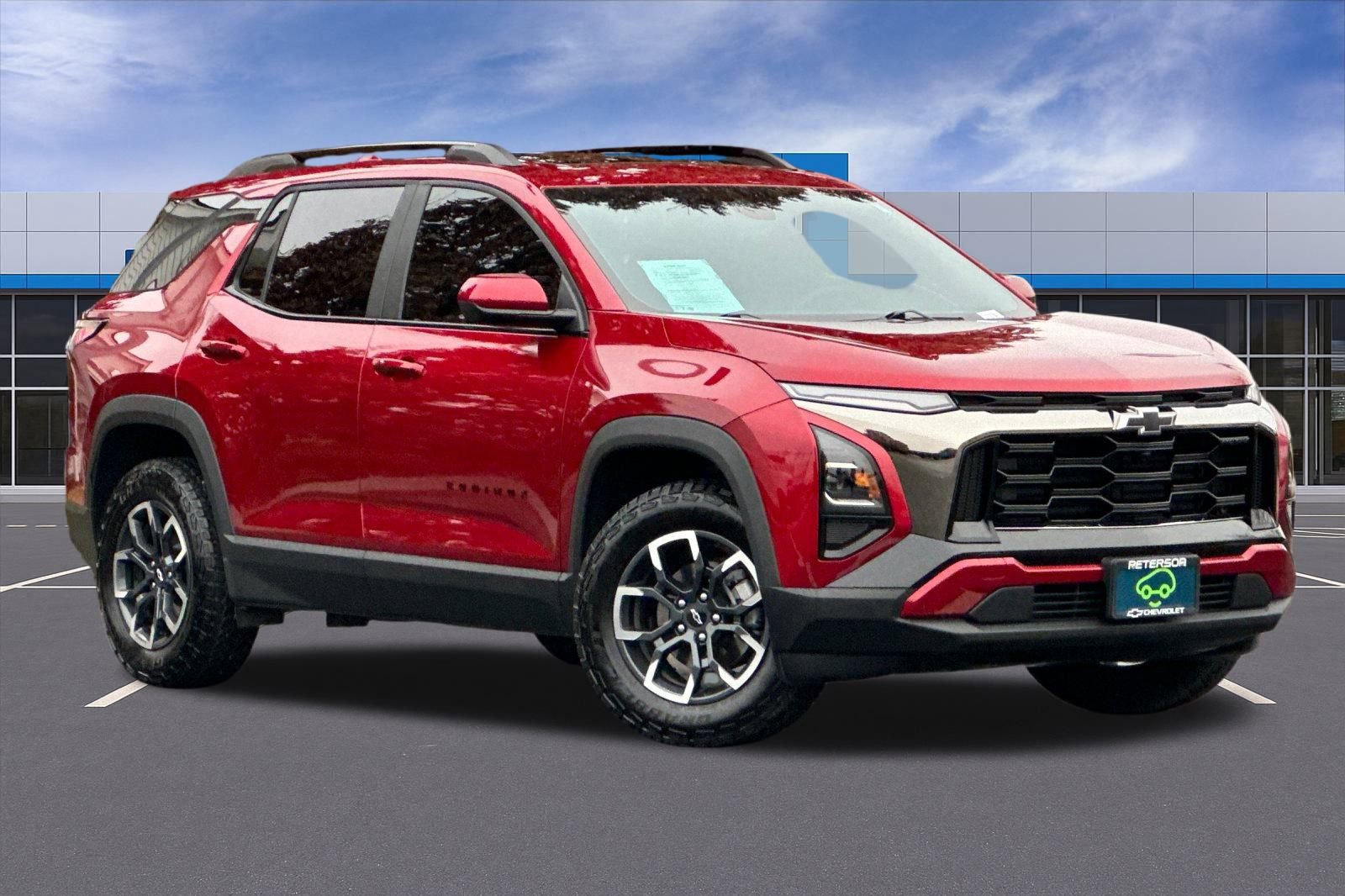 Used 2025 Chevrolet Equinox ACTIV w/ Convenience Package III image 2